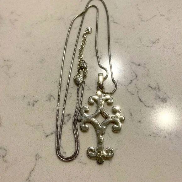 31” Chain Brighton Cross With Pouch - Picture 1 of 6